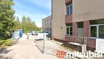 Automašīnu stāvvieta - Cesvaine