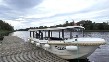 Kuģītis Zezer Cieceres ezerā - Brocēnu Pilsēta