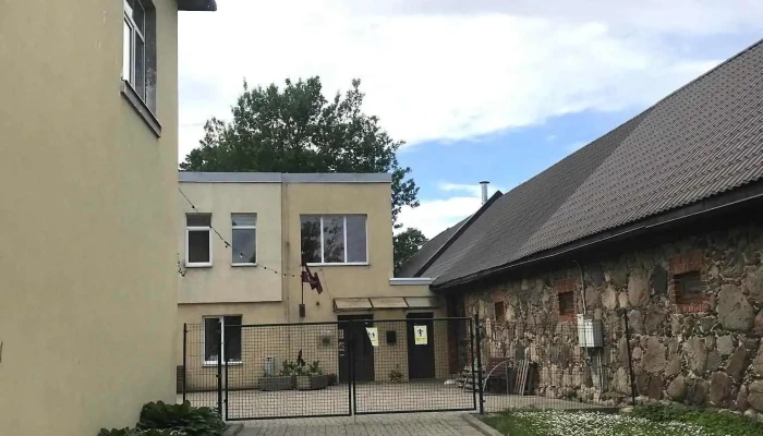 Aluksnes Bernu Un Jauniesu Centrs Visi - Alūksne