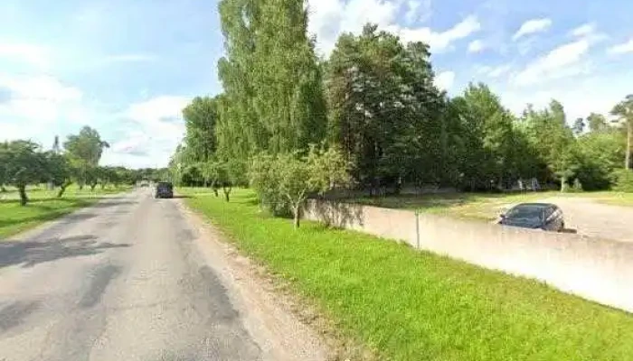 Ams Stende Siaautomasinu Un Motociklu Serviss Ielas Attels Un 360deg - Stende