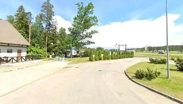 Auto Kada Vangazi Ielas Attels Un 360deg - Zīles