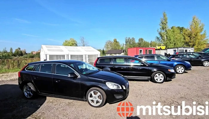 Auto Universs Sia Videoklipi - Ogre