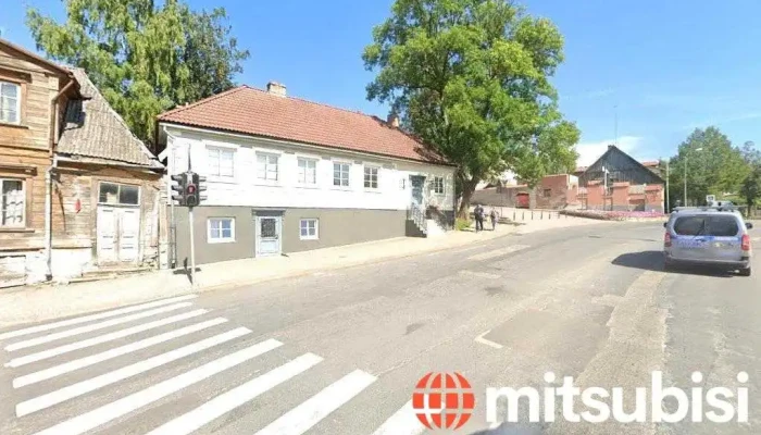 Automašīnu stāvvieta - Cēsis