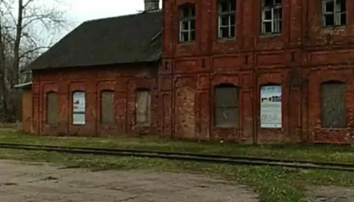 Bijusi Valkas Dzelzcela Stacija Valka Ii Videoklipi - Valka