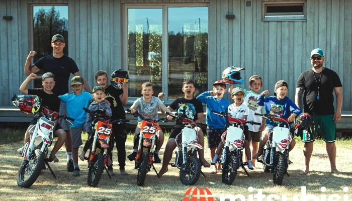 Gdmoto   Jelgava Bernu Tehniska Sporta Veida Nometnes Trenini Ar Motocikliem Motokrosa Trase Motocikli Uc Visi - Jelgava