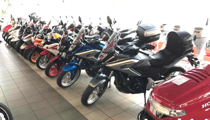 H33 Honda Moto Centrs -  Atlasija Ipasnieks - Rīga