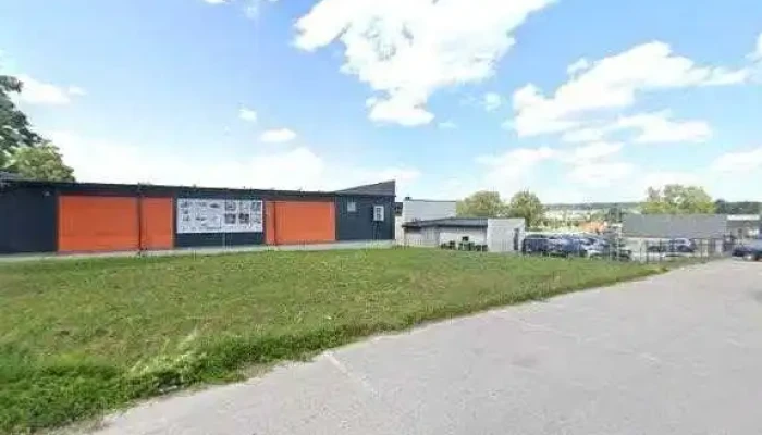 Od Autocentrs -    Auto Rezerves Dalas Un Remonts Ielas Attels Un 360deg - Tukums