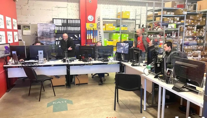 Signeda Latvia Virsbuves Detalas Auto Optika Auto Radiatori Iekspuse - Rīga
