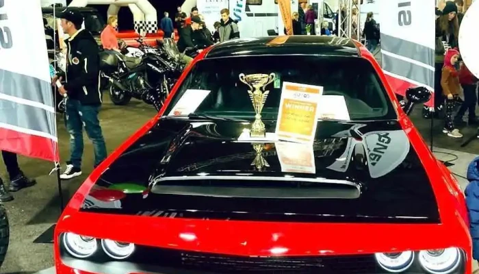Signeda Latvia Virsbūves detaļas Auto optika Auto Radiatori - Rīga