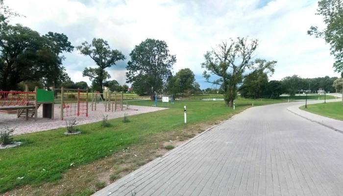 Skrundas Muiza Ielas Attels Un 360deg - Skrunda