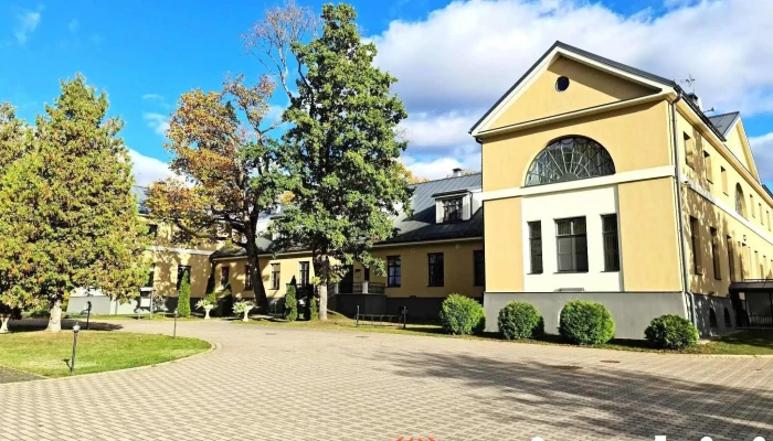 Skrundas Muiza No Viesiem - Skrunda