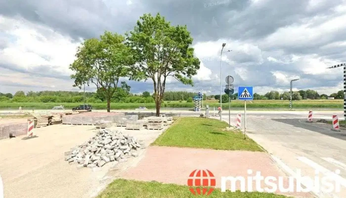 Vieglo automašīnu stāvlaukums - Jelgava